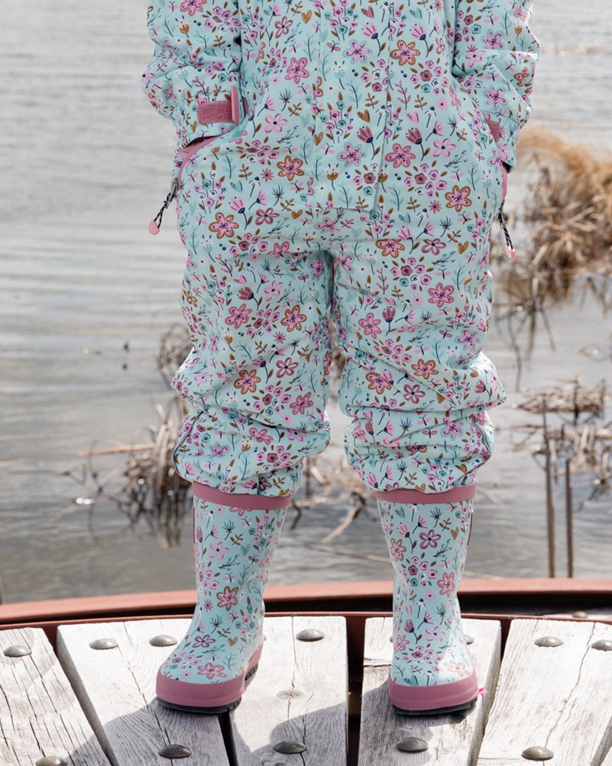 Rain Boots In Natural Rubber Blue Mini Flower Print-1