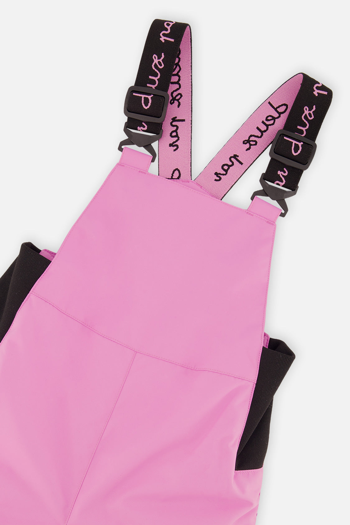 Deux par Deux girls DISCOVER snowsuit, pinkish violet colour-block – close-up of the bib and suspender buckles
