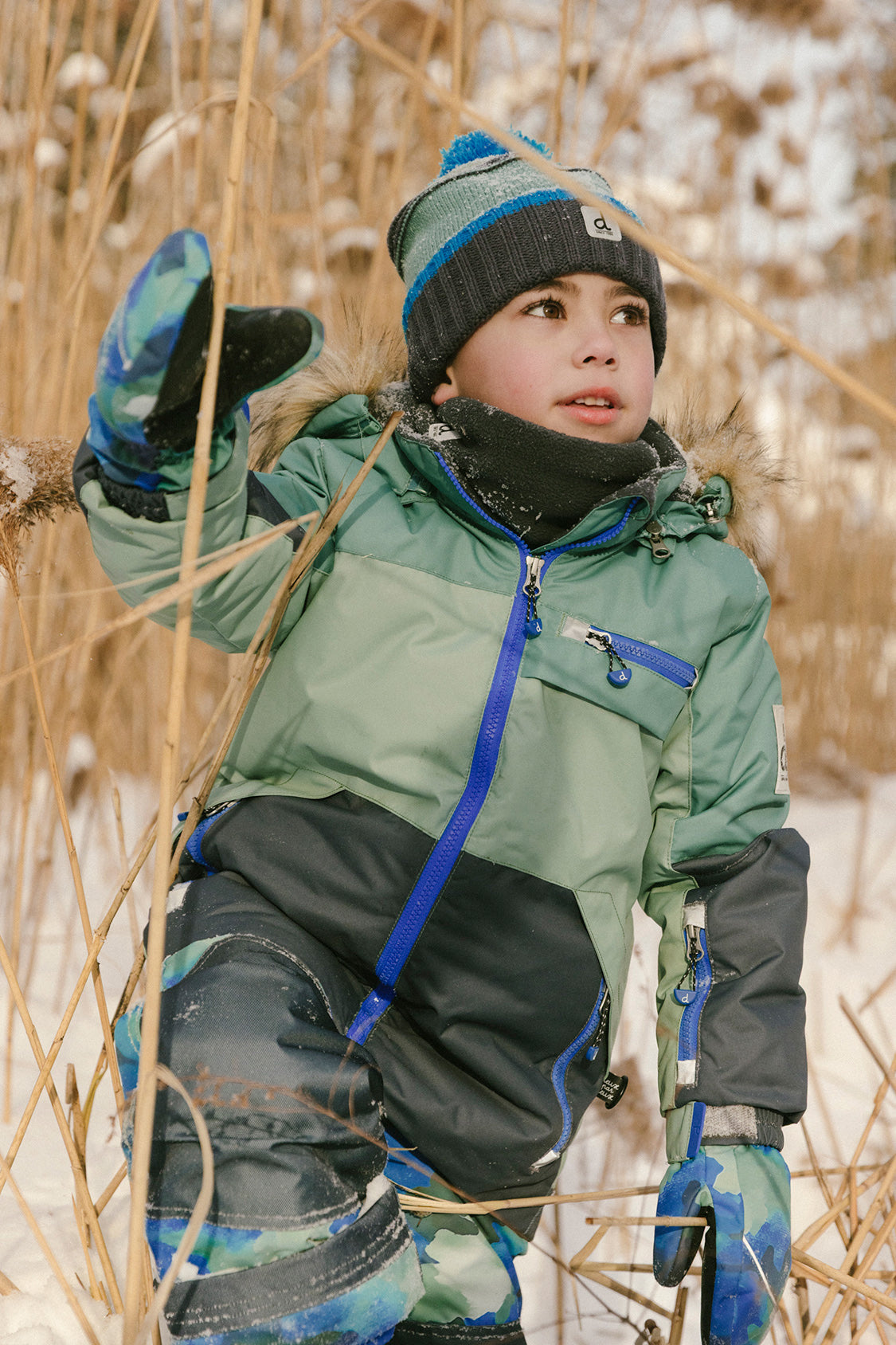 Deux par Deux boys blue camouflage PLAY ski pants with green navy winter jacket