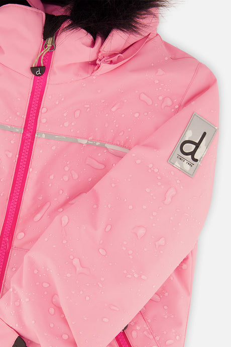 Deux par Deux girls DISCOVER snowsuit, pink and black – close-up of the water-repellent jacket shell and logo patch