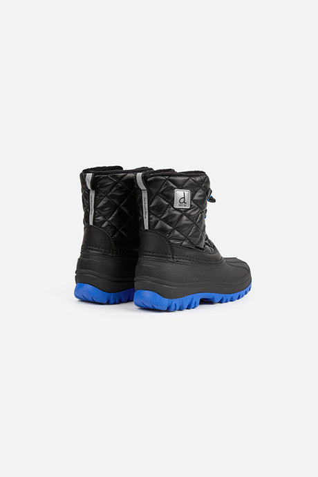 Deux par Deux boys' black quilted winter boots with blue soles – pair, back view