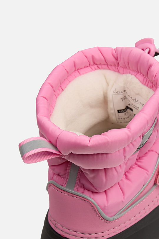 Deux par Deux girls' pink puffer winter boots – close-up of the drawcord collar and fleece lining